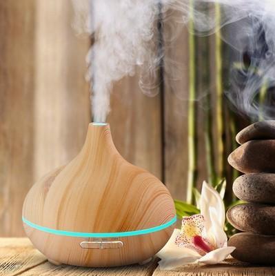 Wood grain humidifying aroma diffuser